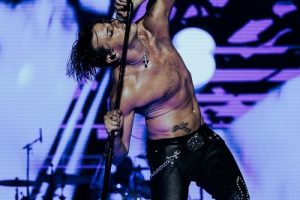 Yungblud triomphe en Tchéquie avec un Bludfest international explosif