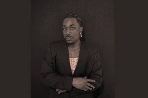 Drazz construit son parcours Afrobeats brique par brique à travers le Royaume-Uni