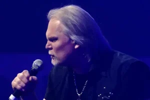 JORN LANDE, nouveau chanteur et collaborateur de TONY IOMMI : « Je suis extrêmement fier d&rsquo;avoir co-écrit et chanté sur cet album »