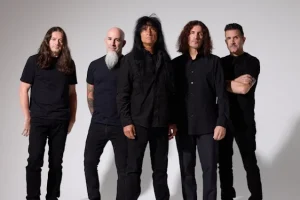 ANTHRAX décompose les illustrations de « Cursum Perficio » avec des clips animés hebdomadaires décrivant les personnages présentés en couverture