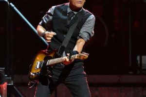 Bruce Springsteen et Rachel Zegler rendent hommage à Glen Hansard