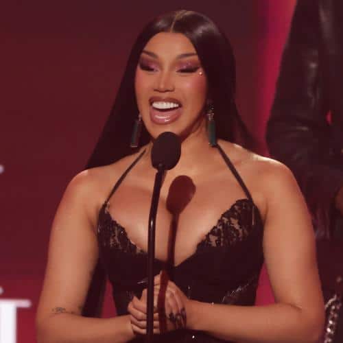 Cardi B conclut un accord de 60 000 $ avec la blogueuse Tasha K