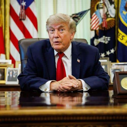 Donald Trump rend hommage au chanteur de Village People, Victor Willis