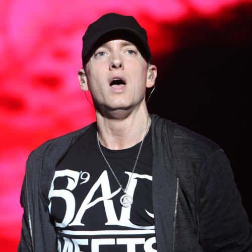 Eminem vend aux enchères sa collection de baskets