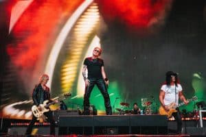 GUNS N&rsquo; ROSES s&rsquo;associe à Fandiem pour une campagne de collecte de fonds soutenant la Fondation américaine pour la prévention du suicide