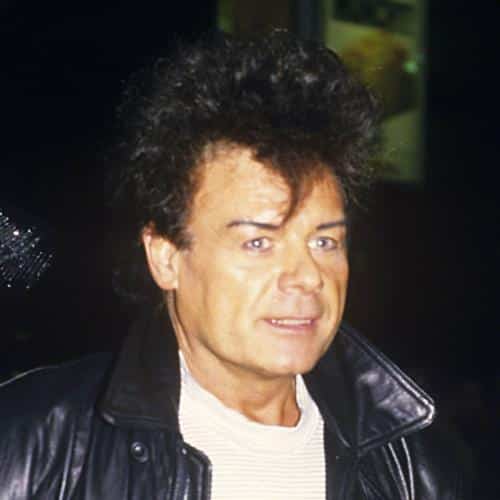 Gary Glitter accusé de quatre infractions sexuelles historiques