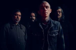 JACOB BANNON de CONVERGE sur sa décision de sortir deux albums complets en 2026 : « Pourquoi pas ? La vie est courte&rsquo;