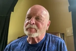 JOEY KRAMER d&rsquo;AEROSMITH parle de sa santé : « Je me sens mieux maintenant que je ne l&rsquo;ai ressenti depuis cinq, huit ou 10 ans »
