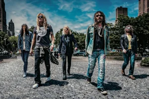 JOHN CORABI n&rsquo;est pas sûr d&rsquo;être toujours employé par THE DEAD DAISIES : « Je ne sais pas ce qui se passe avec ce groupe en ce moment »