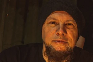 La légende du métal de Chicago SHAUN GLASS, qui a joué avec SOIL, BROKEN HOPE et REPENTANCE, décède à 57 ans