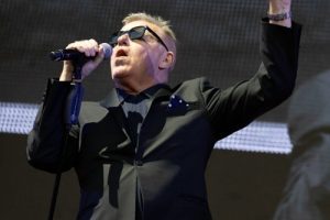 Le Madness On The Beach Festival voit un couple se fiancer à Brighton