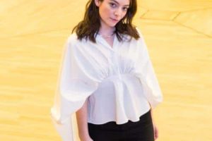Lorde critique la fonctionnalité IA de Spotify pour avoir diffusé des affirmations « inexactes » sur sa tournée