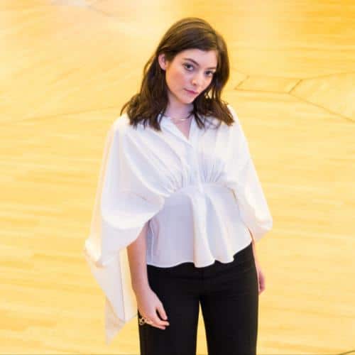 Lorde critique la fonctionnalité IA de Spotify pour avoir diffusé des affirmations « inexactes » sur sa tournée