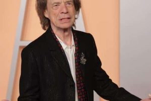 Mick Jagger regrette d&rsquo;avoir suivi le conseil de John Lennon de ne pas rencontrer Elvis Presley