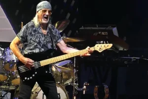 ROGER GLOVER de DEEP PURPLE : « Nous n&rsquo;allons pas faire une dernière tournée, un dernier concert et en faire tout un plat »