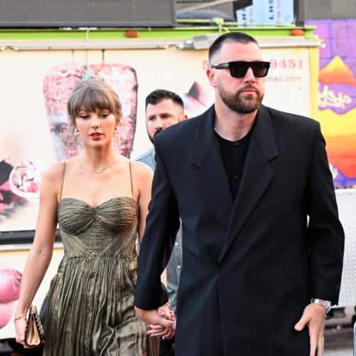 Taylor Swift et Travis Kelce assistent au mariage de son ancien coéquipier