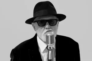 ROGER TAYLOR de QUEEN partage le single « I See You Now » de son prochain album solo « Violence Insane In A Beautiful World »
