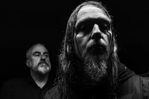 GODFLESH annonce le nouvel album « Decay » et partage le single « Living/Ending »