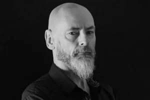 AARON STAINTHORPE à sa sortie de MY DYING BRIDE : « En me mettant dehors, ils ont montré leurs cartes »