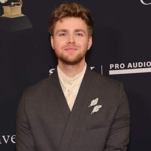 Alex Warren annule un concert à la dernière minute pour cause de maladie