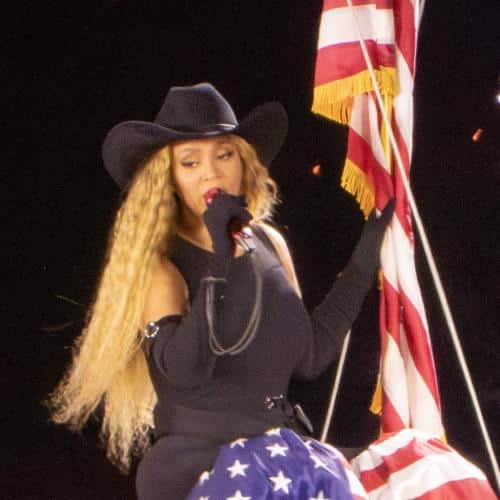 Beyoncé promet 1 million de dollars pour les secours suite au tremblement de terre en Colombie