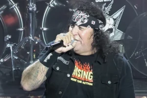 CHUCK BILLY dit que TESTAMENT espère entrer en studio à l&rsquo;été 2027 : nous avons « près de neuf titres » en préparation en ce moment