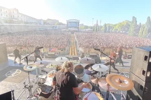 DARBY TODD, batteur suppléant d&rsquo;ANTHRAX, partage la vidéo de batterie « Caught In A Mosh » du festival ROCK IMPERIUM 2026