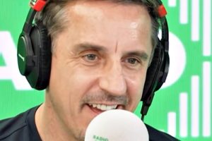 Gary Neville : l&rsquo;ancien capitaine de Manchester United exclut le rôle de maire sur Radio X