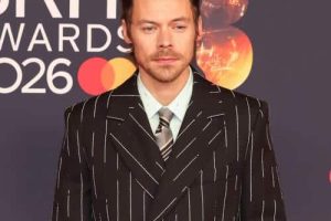Harry Styles rend hommage à Dolly Parton lors de la première soirée de résidence au Madison Square Garden