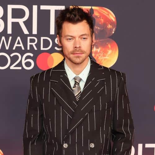 Harry Styles rend hommage à Dolly Parton lors de la première soirée de résidence au Madison Square Garden