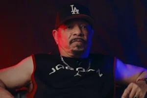 ICE-T de BODY COUNT : « Il est tellement évident pour le monde que les États-Unis organisent actuellement un spectacle AS*** »