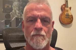 JON SCHAFFER n&rsquo;exclut pas une nouvelle musique d&rsquo;ICED EARTH avec le chanteur MATT BARLOW : « Tout est possible » mais « j&rsquo;ai besoin d&rsquo;être vraiment inspiré »