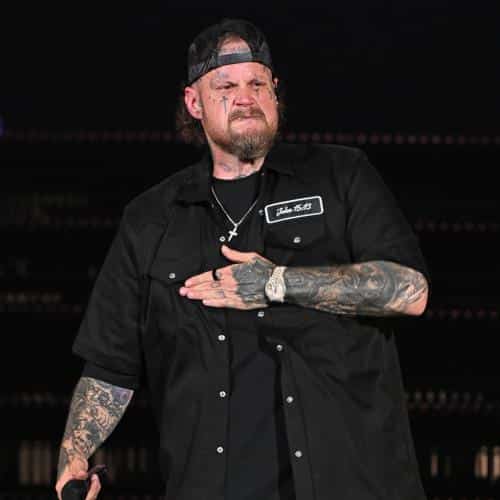 Jelly Roll se moque du président Donald Trump à propos de son poids