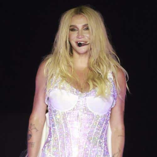 Kesha et Jack White rendent hommage à Dolly Parton avec des reprises lors de leurs concerts
