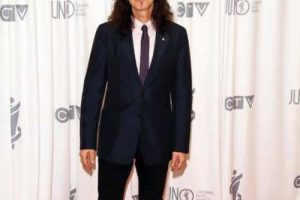 La rencontre étrange avec un oiseau de Geddy Lee l&rsquo;amène à se demander s&rsquo;il était tard, Neil Peart, membre du groupe Rush.