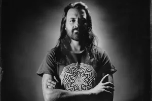 L&rsquo;ancien batteur de SLIPKNOT, JAY WEINBERG, à propos de ses collaborations artistiques en cours : « Ne pas avoir la capacité légale de jouer de la musique avec d&rsquo;autres personnes était vraiment difficile »