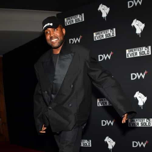 Le retour prévu de Kanye West en Russie est plongé dans le chaos alors que le stade de Saint-Pétersbourg se retire d'accueillir ses spectacles à guichets fermés