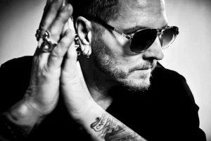 MATT SORUM à propos de la réunion de GUNS N&rsquo; ROSES en 2016 : « Quand ils se sont remis ensemble, je n&rsquo;en savais rien »