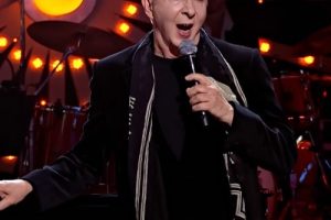 Marc Almond revient sur le nouvel album doux-amer de Soft Cell