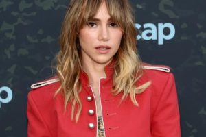 Suki Waterhouse révèle comment Robert Pattinson a « inspiré » Weirdo