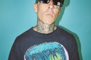 Travis Barker réfléchit sur la vie, la survie et le rétablissement dans une nouvelle interview