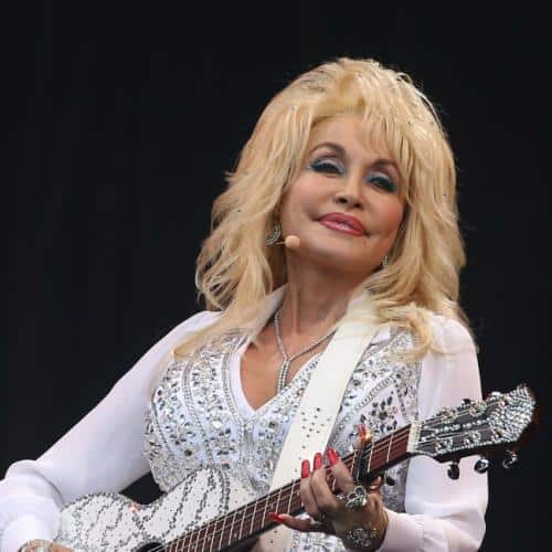 « Une légende intouchable ! » L'organisatrice de Glastonbury, Emily Eavis, se souvient du spectacle de Dolly Parton en 2014