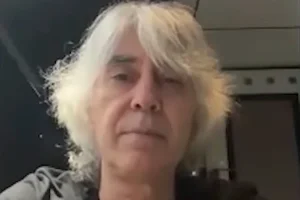 VOIVOD&rsquo;s AWAY sur le documentaire très attendu « We Are Connected » : « En ce moment, nous visons une sortie pour Noël »