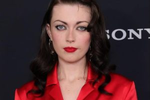 Violet Grohl abandonne deux émissions au Royaume-Uni après une perte soudaine de voix quelques jours avant Reading et Leeds