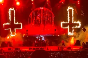 Regarder : SLAYER célèbre le 40e anniversaire de « Reign In Blood » lors de son premier concert de 2026