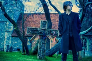 STEVEN WILSON annonce l&rsquo;album « Requiem For A Village » et partage la chanson titre