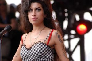 Amy Winehouse Band annonce le concert anniversaire de Back to Black avec Mark Ronson