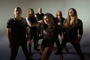 BATTLE BEAST n&rsquo;a envisagé aucun autre chanteur avant de recruter MARINA LA TORRACA pour remplacer NOORA LOUHIMO