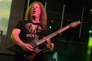 DANIEL &lsquo;CHEWY&rsquo; MONGRAIN : VOIVOD a déjà huit chansons en préparation pour son prochain album
