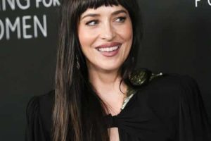 Dakota Johnson et Machine Gun Kelly suscitent des rumeurs de fréquentation